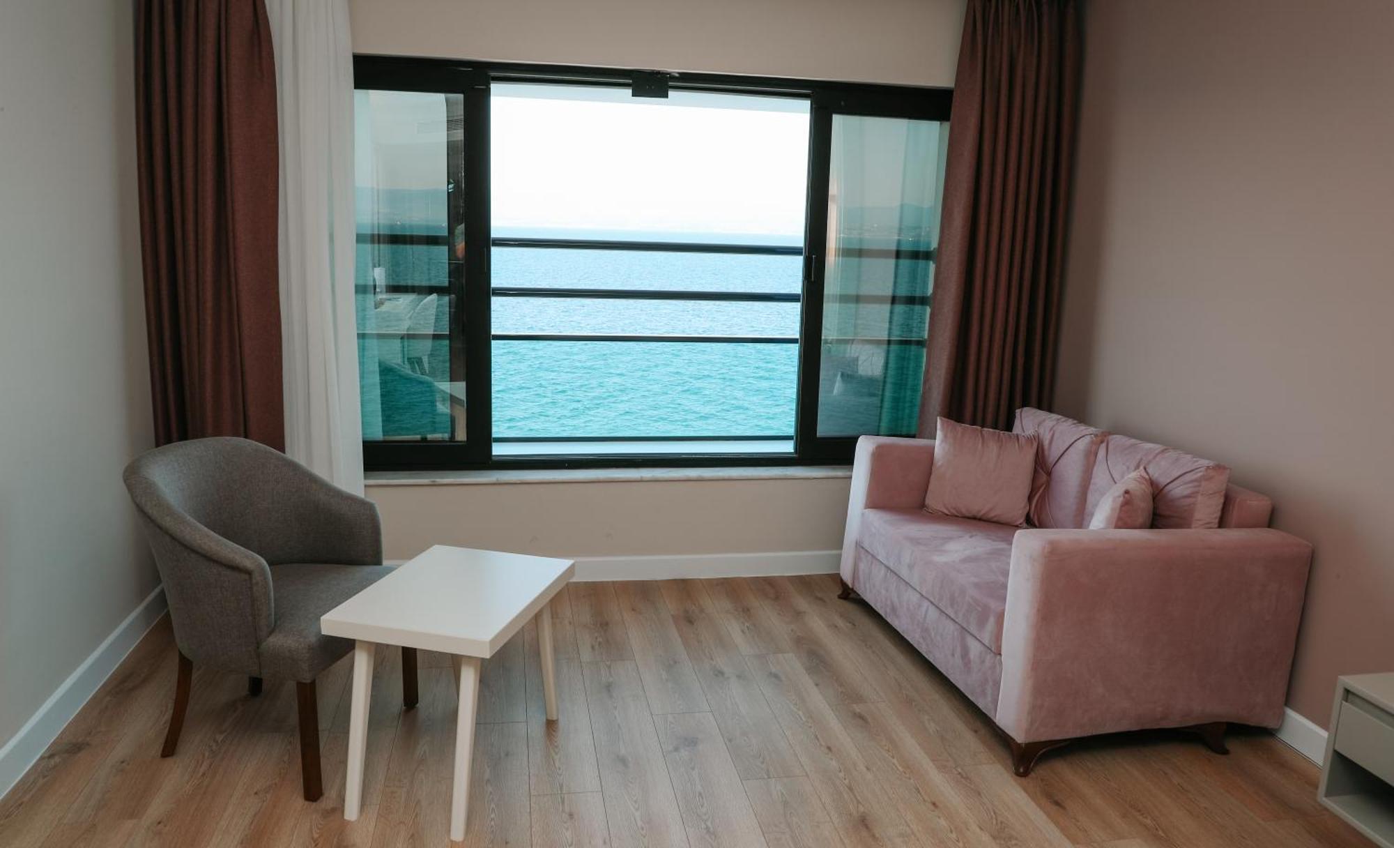 Vira Otel Suites 锡诺普 外观 照片