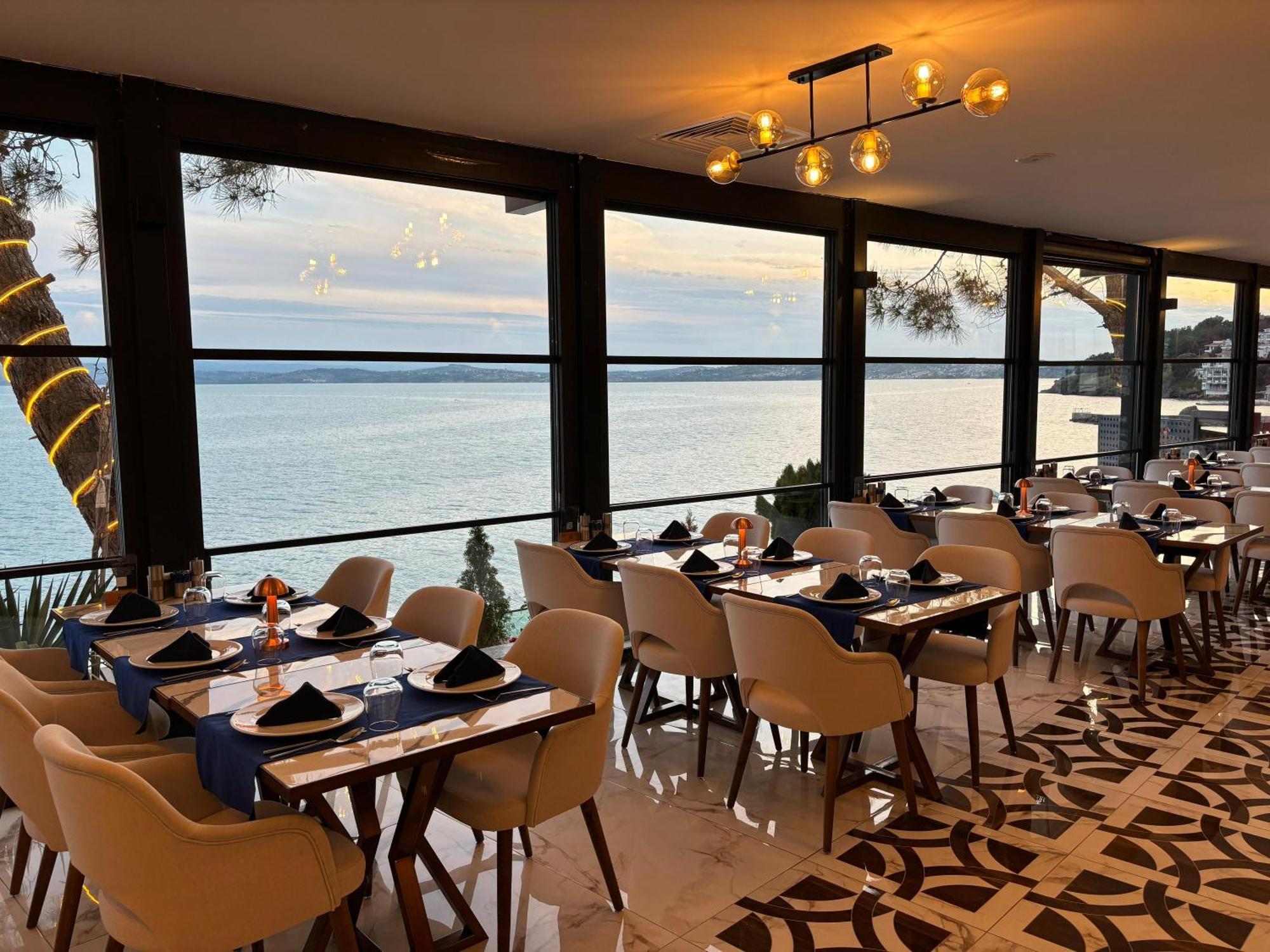 Vira Otel Suites 锡诺普 外观 照片