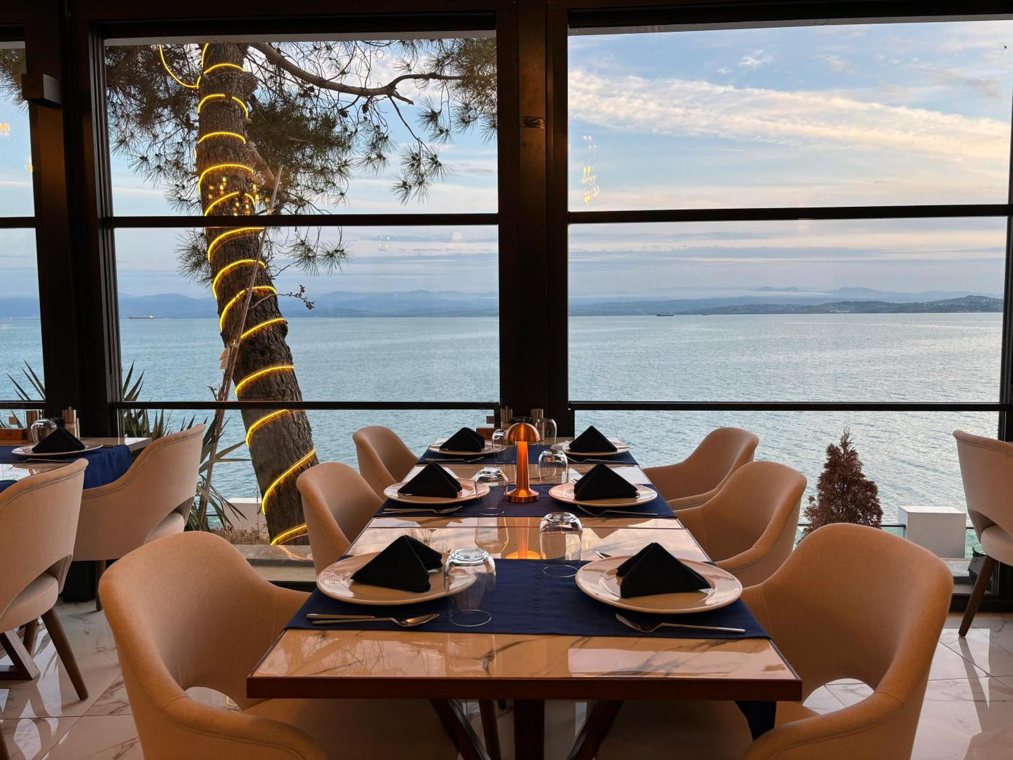 Vira Otel Suites 锡诺普 外观 照片