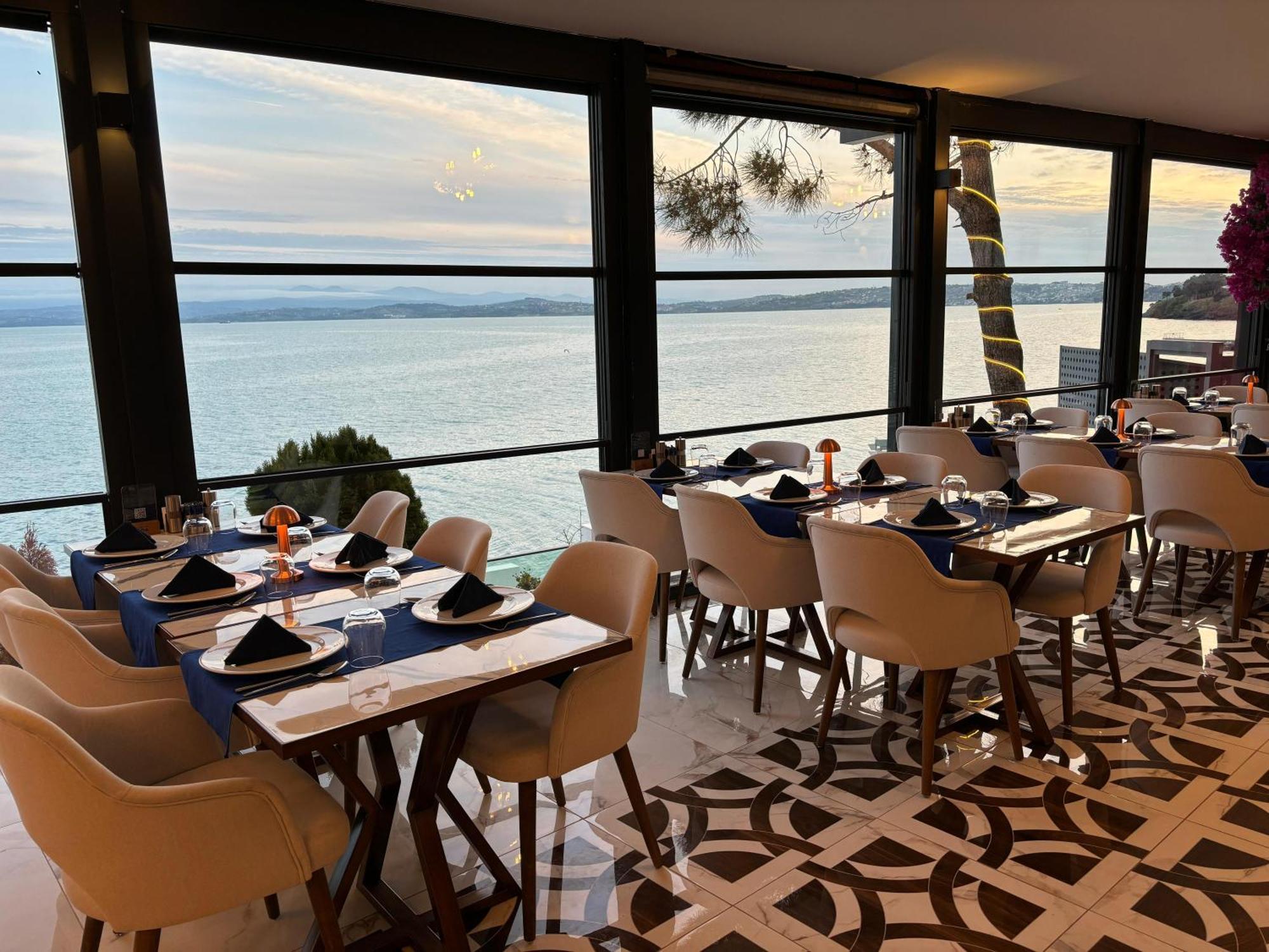 Vira Otel Suites 锡诺普 外观 照片